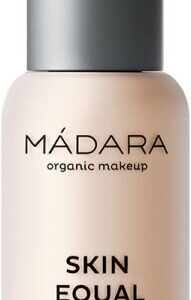 MÁDARA Organic Skincare Skin Equal Soft Glow Foundation SPF15 10 Porcelain 30 ml